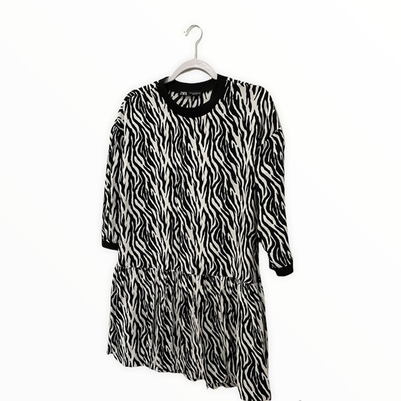 Zara, Black and White Zebra Printed dress, Mock Neck, Balloon/Bubble Dress XS - Picture 3 of 7